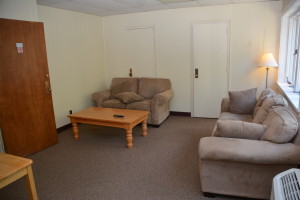 Wings Inn Suite common space
