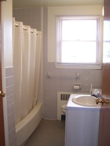 Townhouses Full Bath